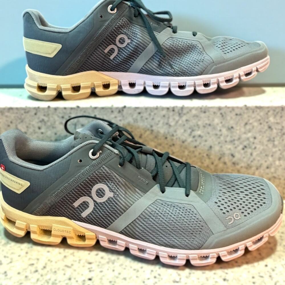 Women's Sz 9.5 ON Cloud Cloudflow Cloudtec Athletic Running Shoes Sea Limelight